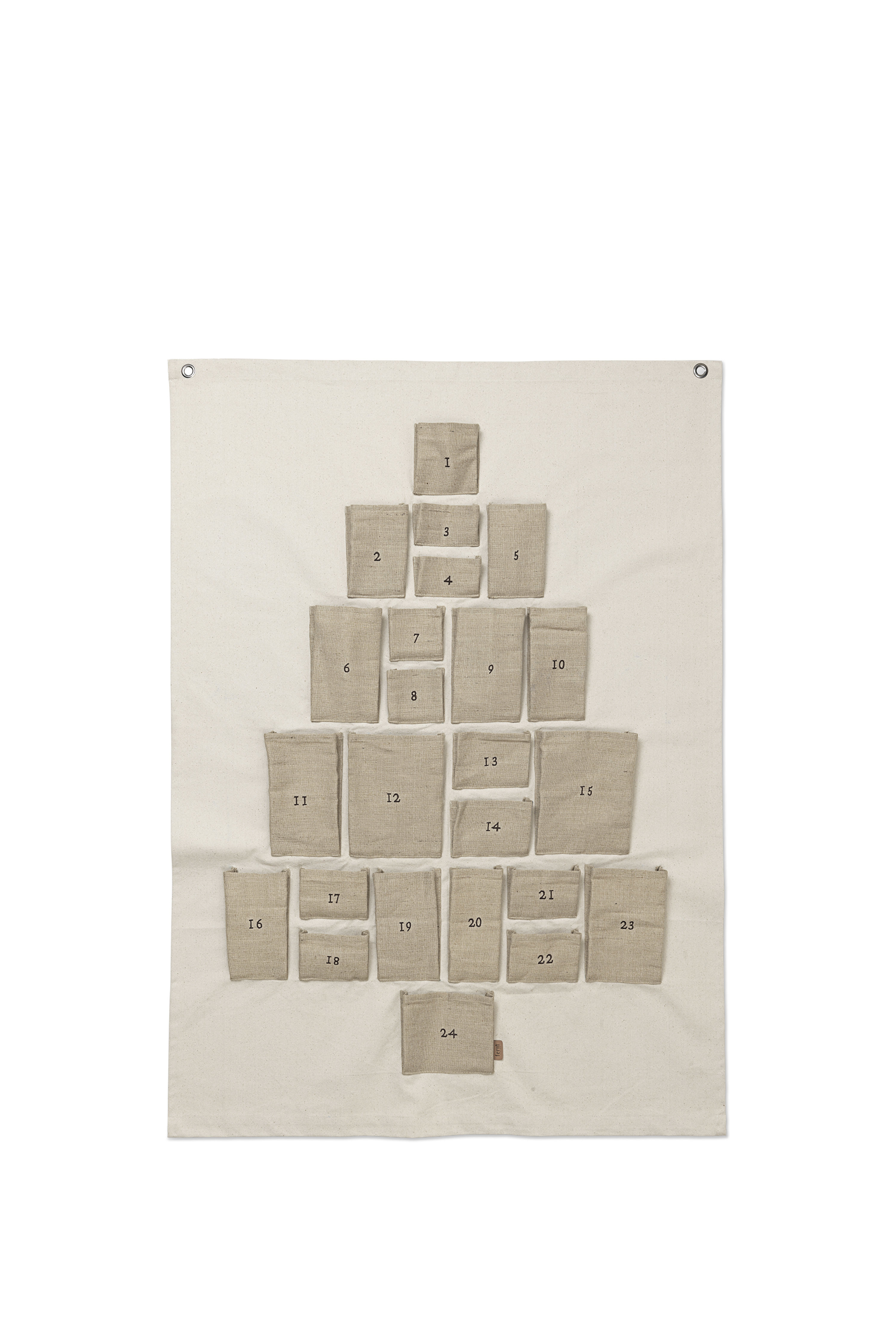 Ferm Living Calendrier de l'Avent Pine commander en ligne | design