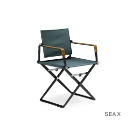 Die Dedon SeaX Kollektion von Jean-Marie Massaud stellt Eleganz, Modernität und Raffinesse in neuem Licht dar.