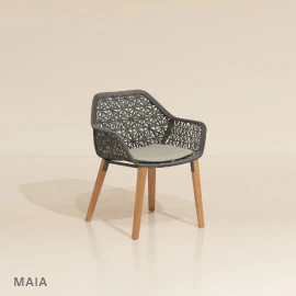 Die tolle Kettal Maia Kollektion ist elegant und luxuriös für ihren Garten