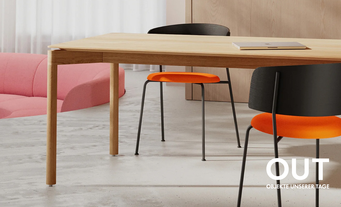 Little Petra Sessel und VP9 Leuchte