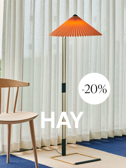 Little Petra Sessel und VP9 Leuchte